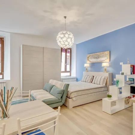 Cortevecchia#13 דירה